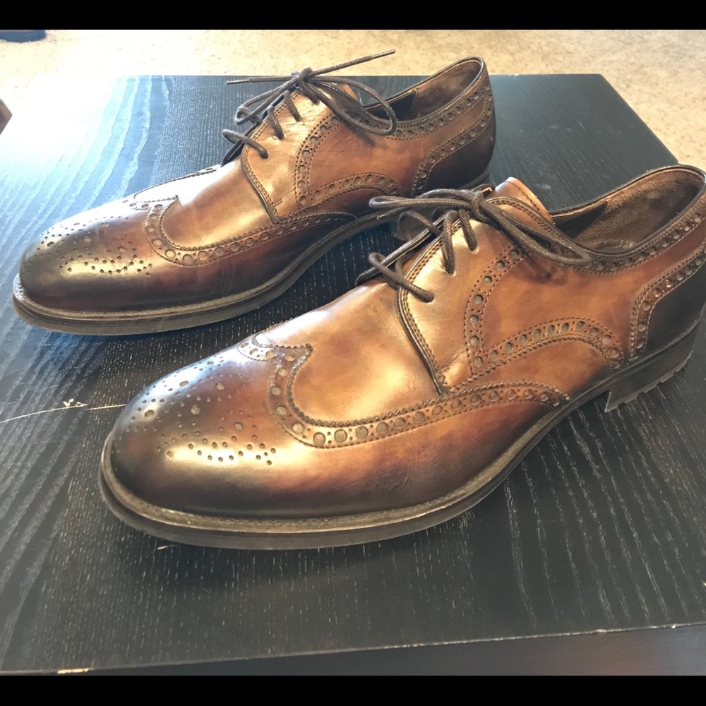 Maganni wingtip dress shoes 280$
